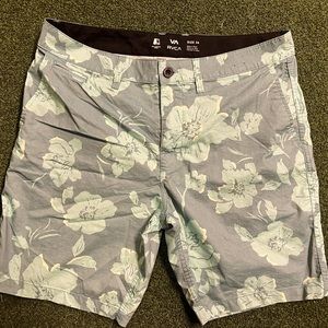 RVCA Board/Walk shorts (euc)